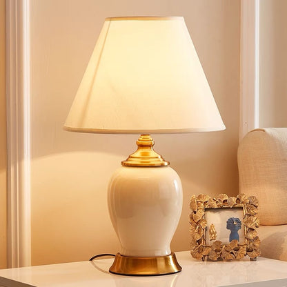 Elegante Keramik-Tischlampe