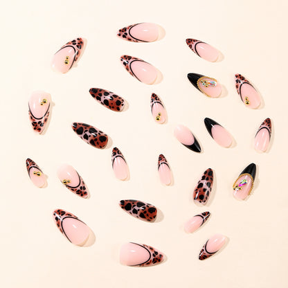 Künstlerische Leopardenmuster Stiletto Nagelkunst Extensions Brehn