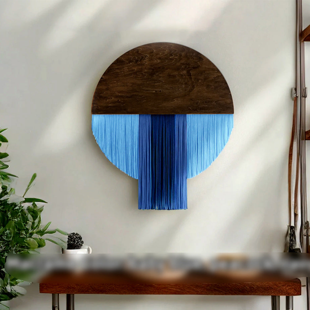 Wandbehang aus gefärbtem Garn und Holz