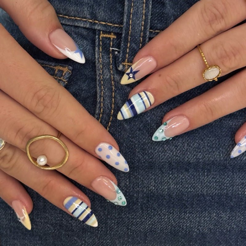 Sternen-Themen Press-On Nagelkunst Brehn