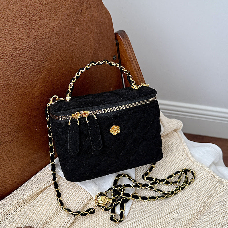 Elegante gesteppte Mini-Handtasche