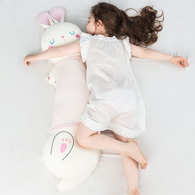 Überlanges Plüsch-Bodykissen in Hasenform mit ergonomischem Kuschelkopf