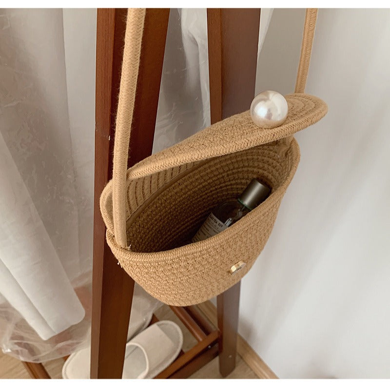Damen Handtasche mit elegantem runden Design Brehn