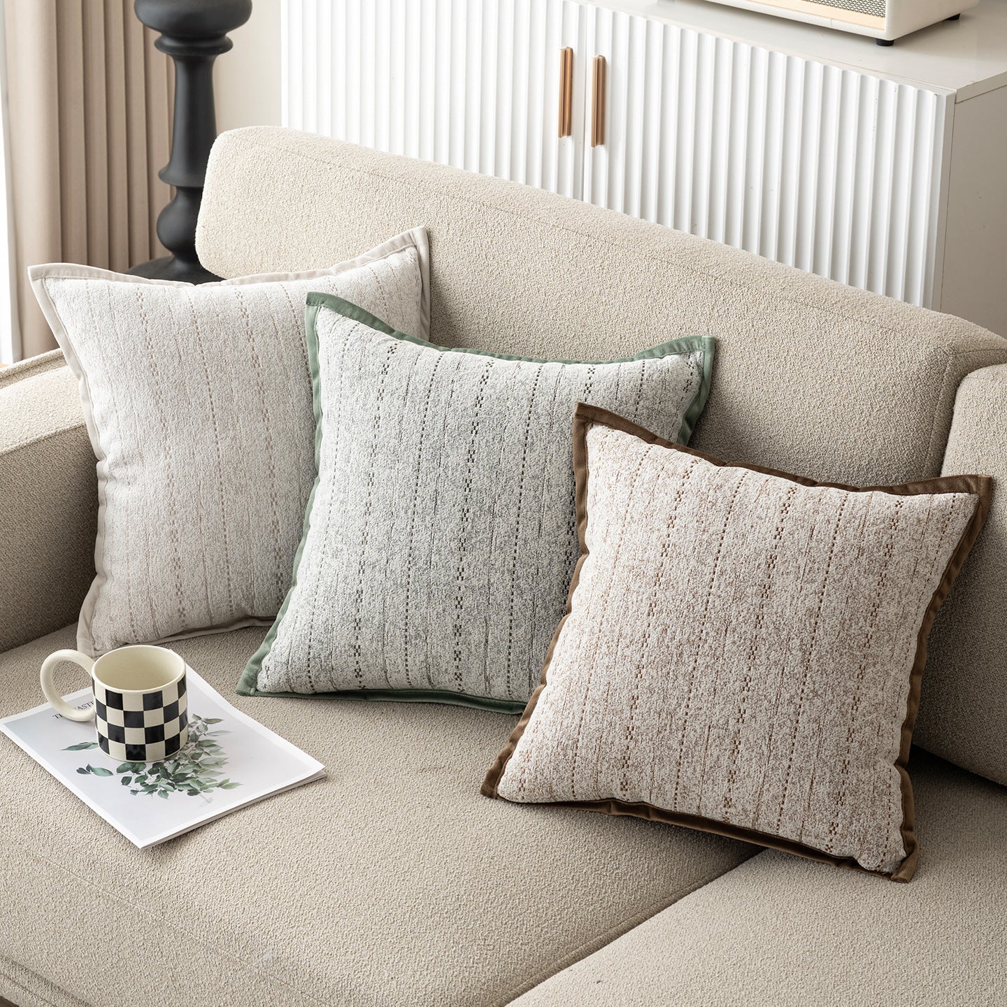 Elegantes Muster Dekokissen