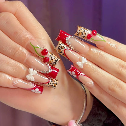 Dekorative Stiletto Nagelkunst Brehn