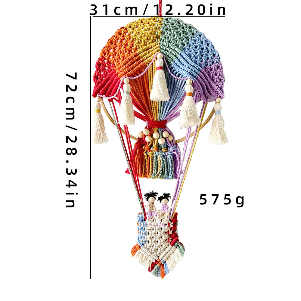 Makramee-Dekoration im Heißluftballon-Design