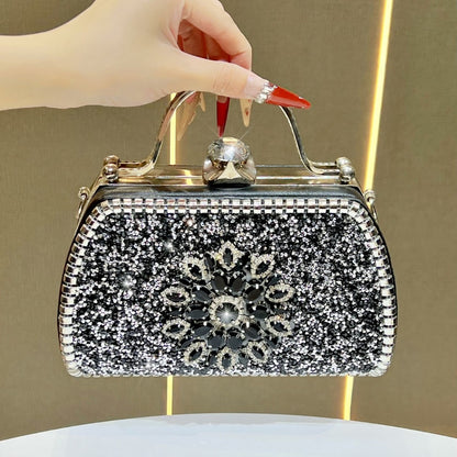 Vintage-inspirierte, mit Kristallen verzierte Handtasche zum Halten
