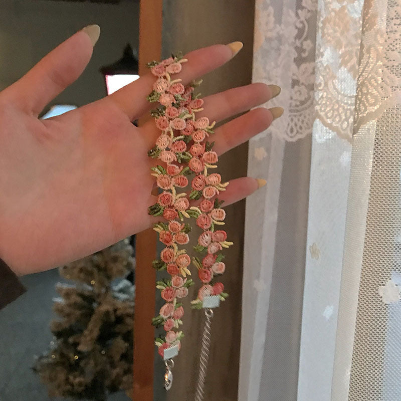 Florale Choker Halskette Brehn