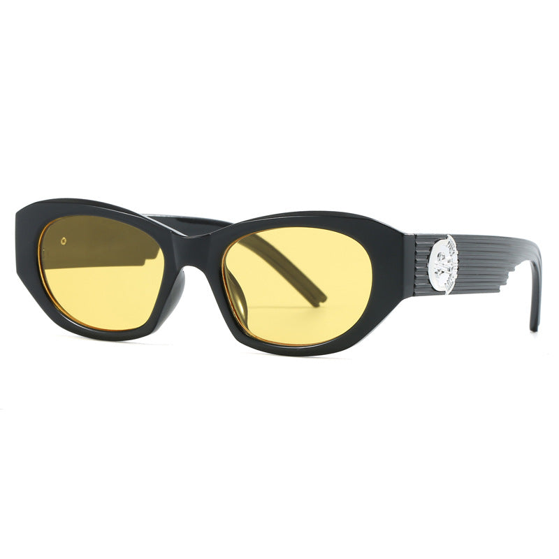 Damen Modische Sonnenbrille im auffälligen Design mit luxuriösen Rahmenelementen Brehn