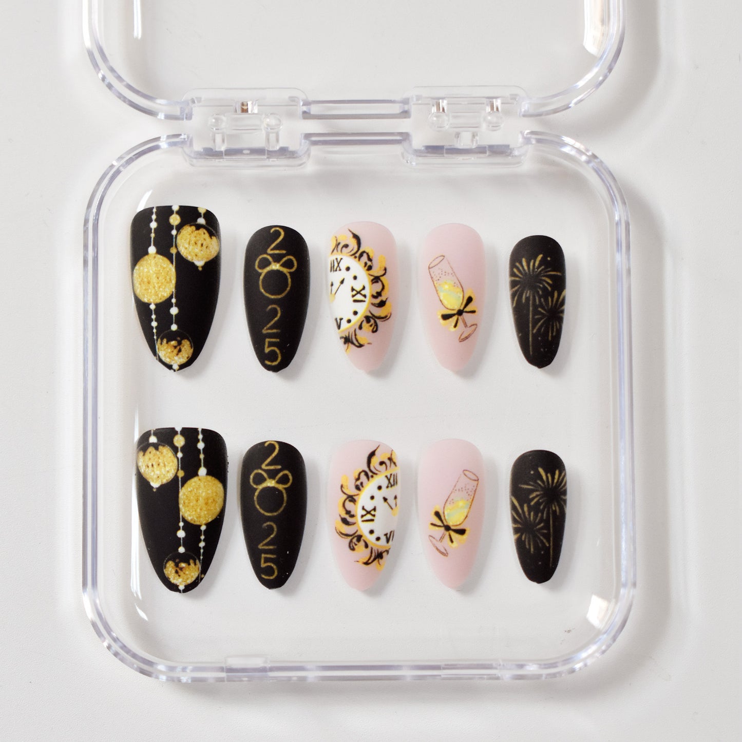 Festliche Neujahrs thematische Press-On Nail Art Brehn