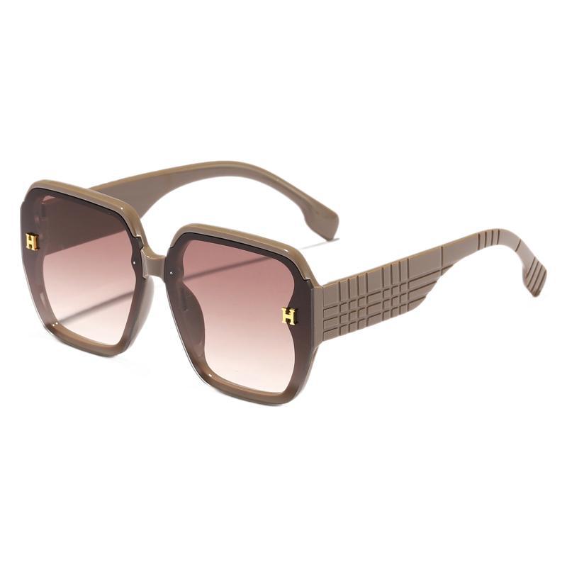 Damen modische Sonnenbrille mit quadratischem Rahmen und trendigen Gläsern Brehn