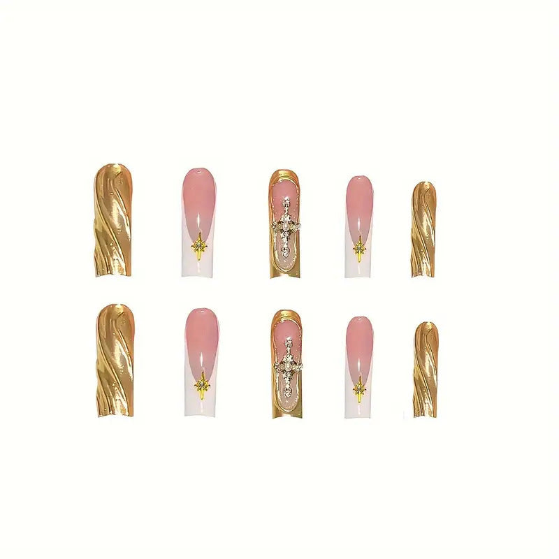 Elegante Press-On Nagelkunst mit goldenen Akzenten Brehn