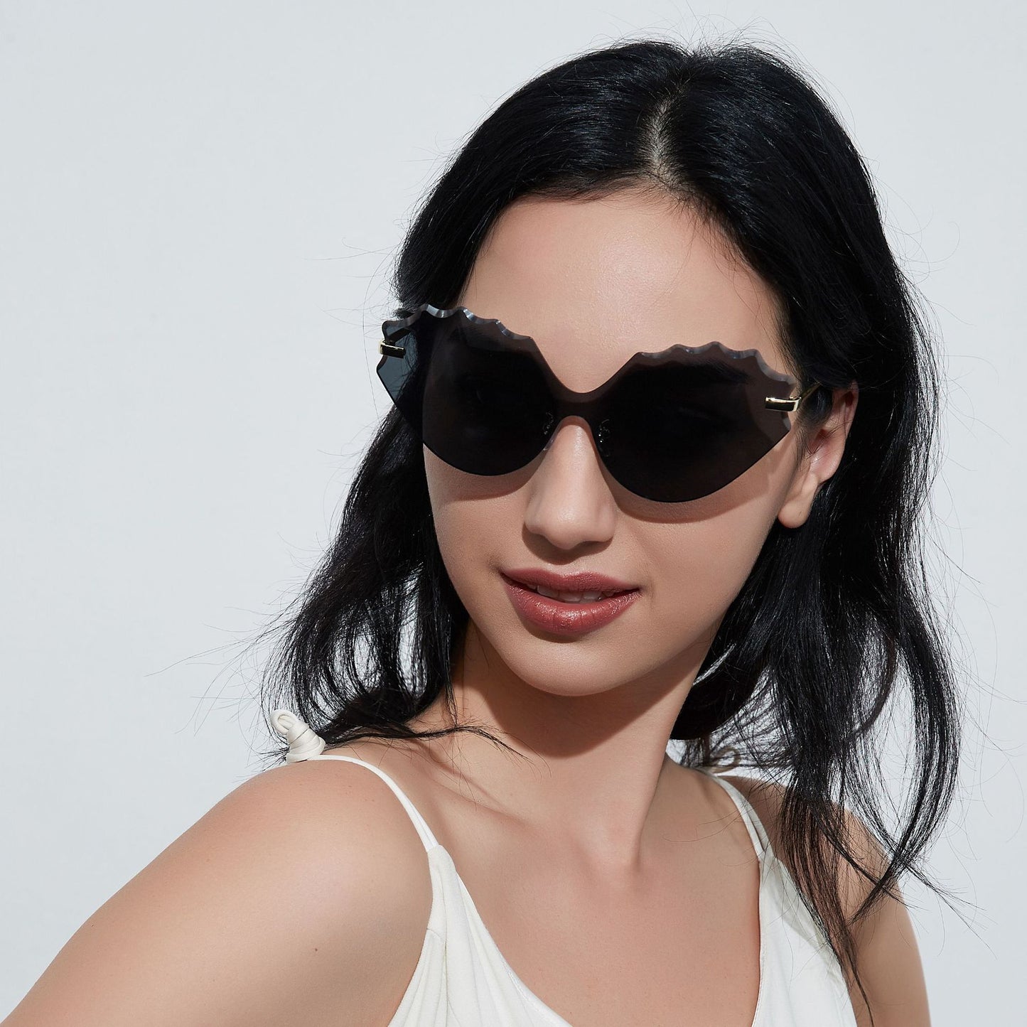 Damen Sonnenbrille mit einzigartigem Wellen-Design Brehn