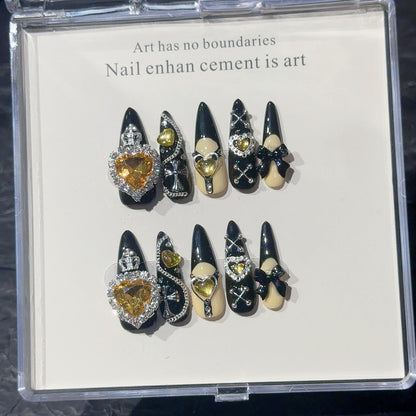 Luxuriöse dekorative Nagelspitzen