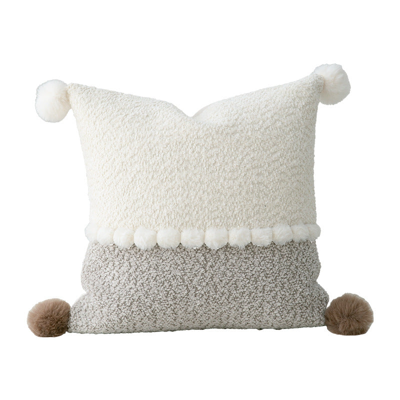 Dekoratives Bouclé-Kissen mit Teddy-Fleece-Struktur und Ziernaht Brehn
