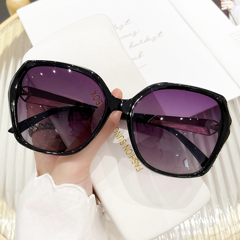 Damen oversized Sonnenbrille im eleganten Schmetterlingsdesign Brehn