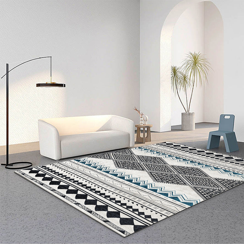 Geometrisch gemusterter Teppich