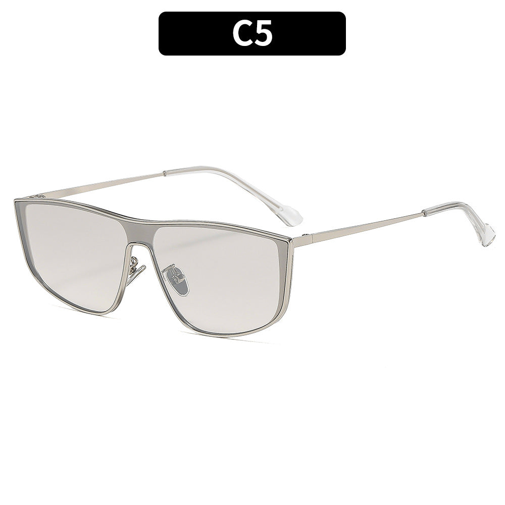 Schlanke Winkelrahmen-Sonnenbrille