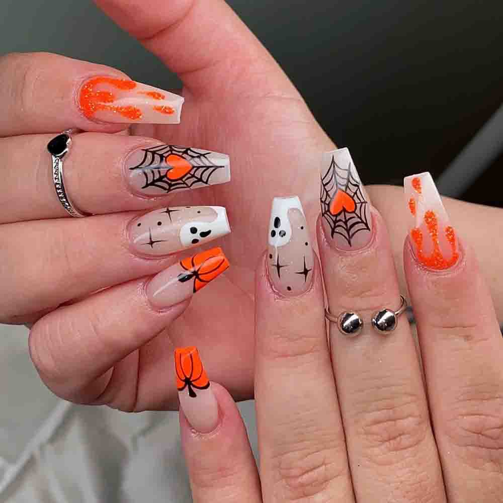 Halloween-inspirierte Press-On Nagelkunst Brehn