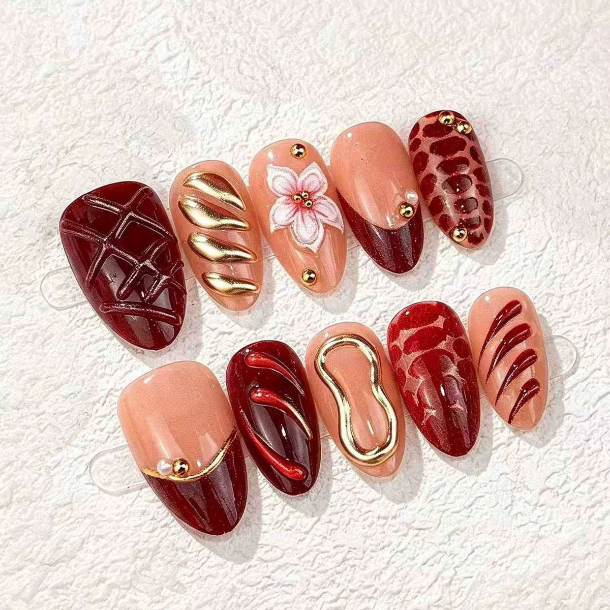 Künstlerische Nageldesign-Kollektion