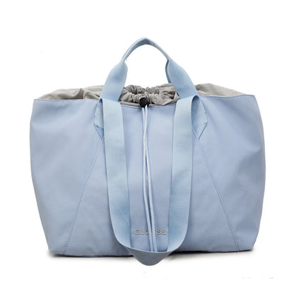 Sportliche Reisetasche Mit Innovativer Innentasche Brehn