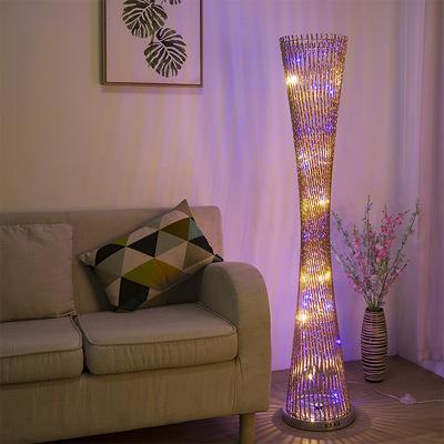 Moderne Geflochtene Stehlampe