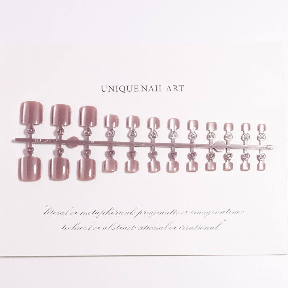 Einzigartige Press-On Nagelkunst Brehn