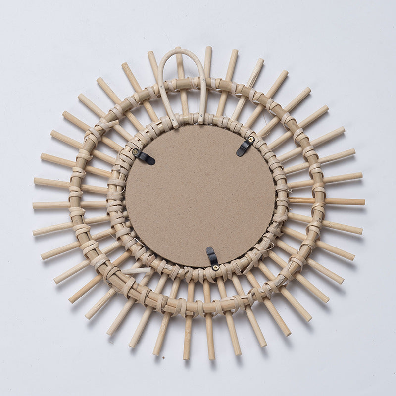 Verspielter Wandspiegel Aus Rattan Brehn