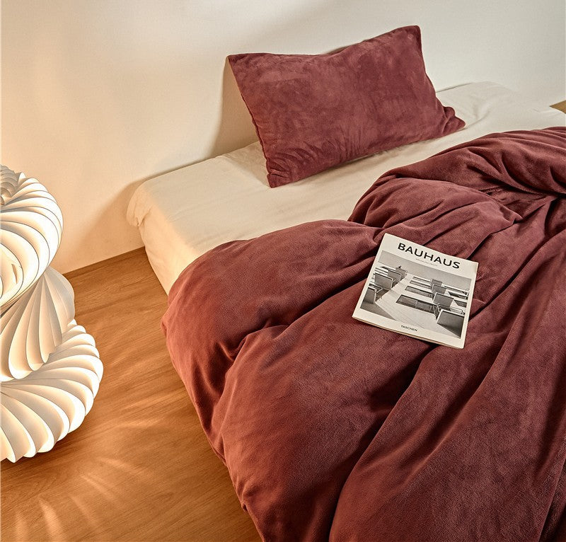 Plüsch-Bettwäsche-Set mit Samtoberfläche und thermoregulierender Füllung
