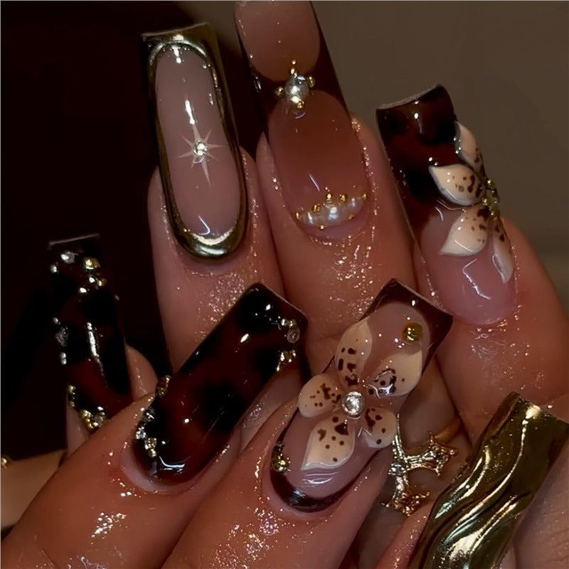 Ornate Press-On Nail Art Set Brehn