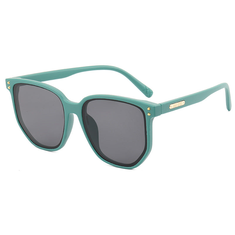 Damen modische Oversized-Sonnenbrille mit robustem Kunststoffrahmen Brehn