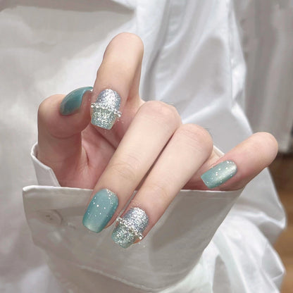 Glänzendes dekoratives Press-On-Nagelset Brehn