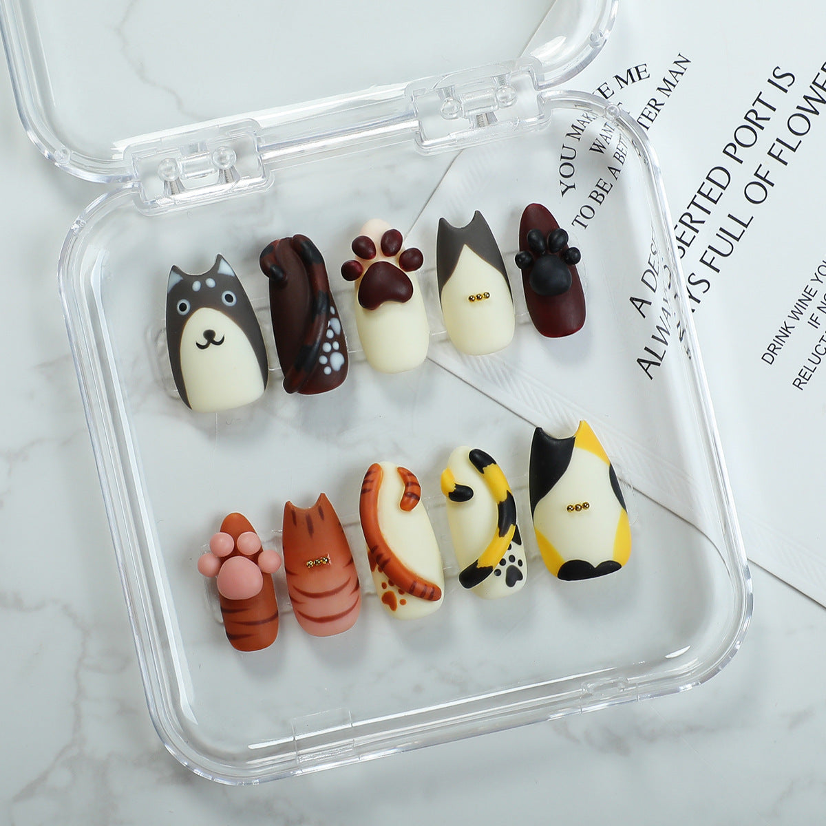 Kunstnagelset mit tierischen Motiven Brehn