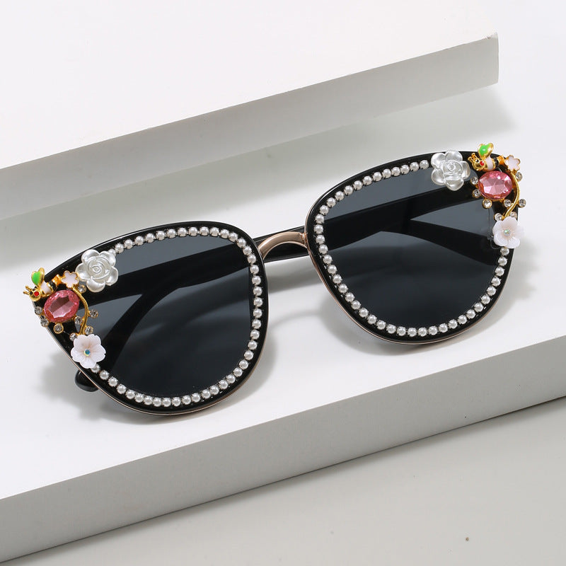 Damen Glamouröse Cat-Eye Sonnenbrille mit floralen Verzierungen Brehn