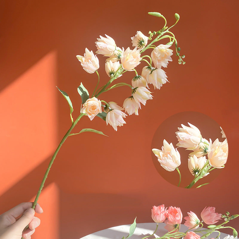 Lebensechte Blumenstamm-Anordnung