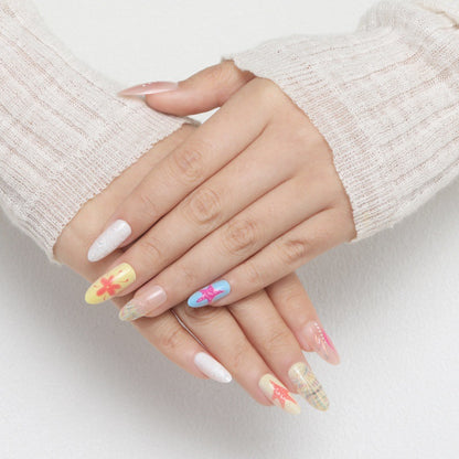 Kunstvolle Nagelspitzen Design Brehn