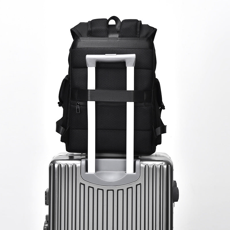 Backpack mit Großem Stauraum und Zahlreichen Fächern Brehn