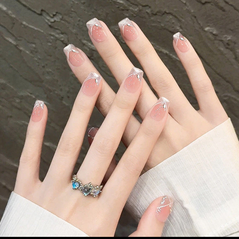 Kunstnagel Set mit Glitzerakzenten Brehn