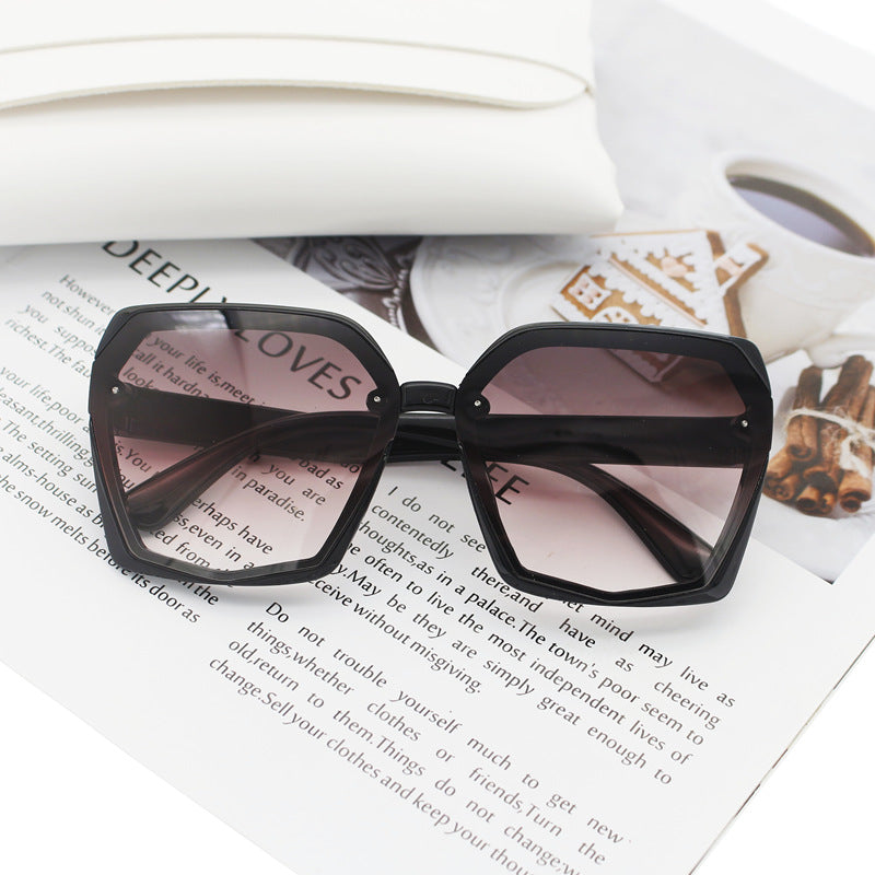 Damen Designer-Sonnenbrille im eleganten Hexagon-Design Brehn