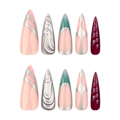 Kunstvolle Stiletto-Nägel mit Glitzer- und Metallic-Effekten Brehn