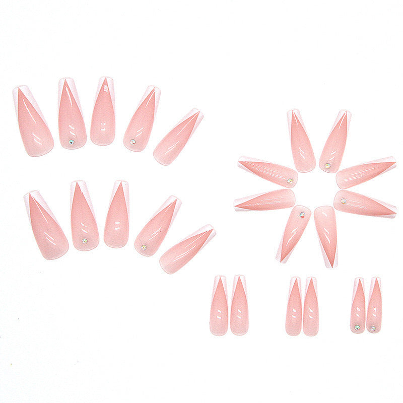 Künstliche Nagelspitzen mit elegantem Design Brehn