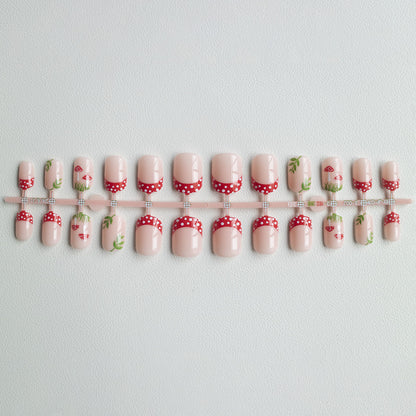 Dekorative Kirschblüten Nagelkunst