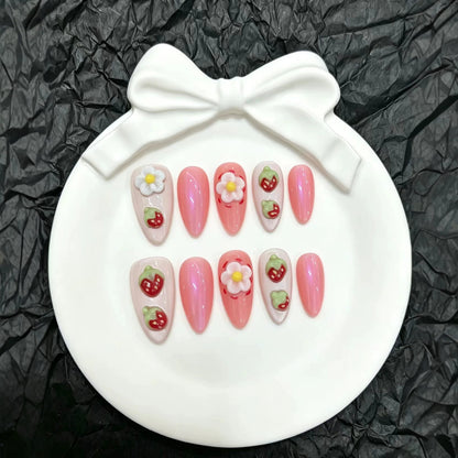 Künstlerisches Erdbeer-Themen Press-On Nagelset