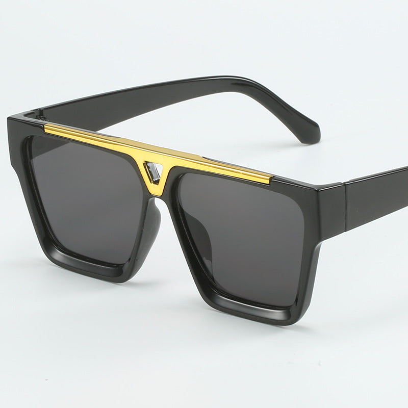 Damen modische oversized Sonnenbrille mit stilvollem goldenen Akzent Brehn