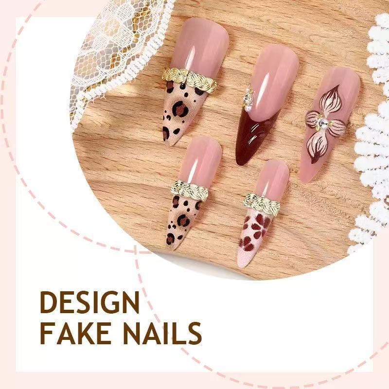 Künstlerische dekorative Stiletto Press-On Nägel Brehn