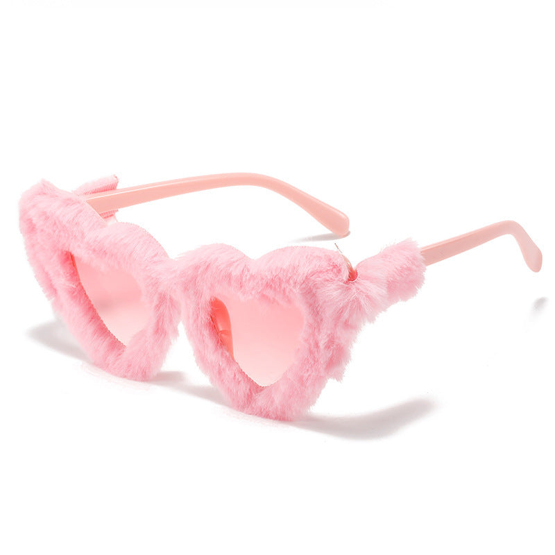 Einzigartige Herzförmige mit Fellbesatz Sonnenbrille Brehn
