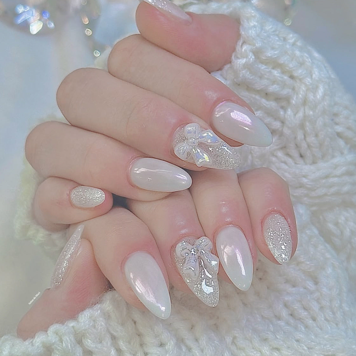 Elegante Stiletto-Nagelkunstverlängerungen mit 3D-Schleifenakzenten Brehn