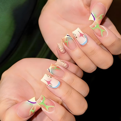 Kunstnägelset mit luxuriösem Blüten- und Ombre-Design Brehn