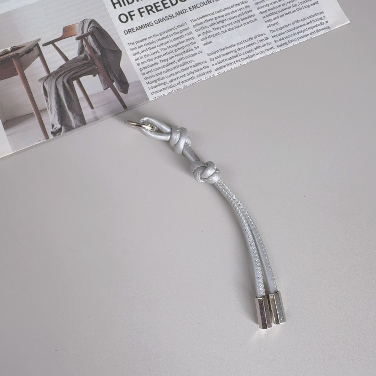 Stylischer Leder-Schlüsselanhänger Halter Brehn