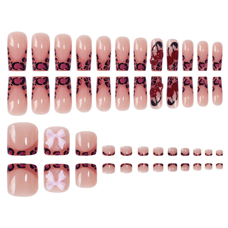 Künstlerische Nagelkunst Brehn